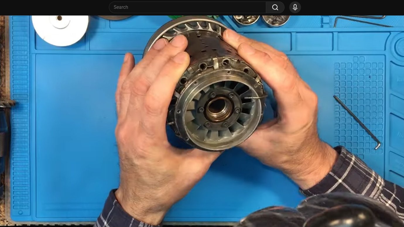 Rotating assembly mounted on balancing machine
